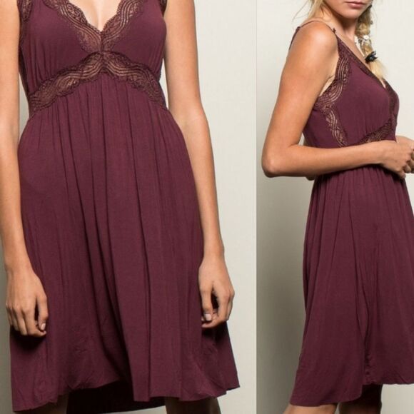 POL Lace‎ Trimmed Dress - Picture 5 of 5